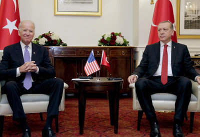 Hande Fırat: Biden o kelimeyi kullanacağını nasıl söyledi?