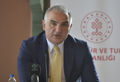Türkiye'den çalınmışlardı! Bakan paylaştı: 3 bin 59 eser geri getirildi