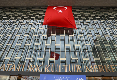 İmamoğlu'na AKM sorusuna danışmanından yanıt: "Bunu düşüneceğiz"