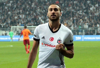 Beşiktaş'ın ilgilendiği Cenk Tosun kararını verdi!
