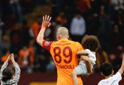 Feghouli, Galatasaray'a veda etti!