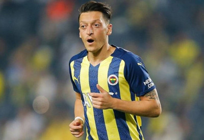 Mesut Özil için bomba iddia; Gündemi bir anda salladı