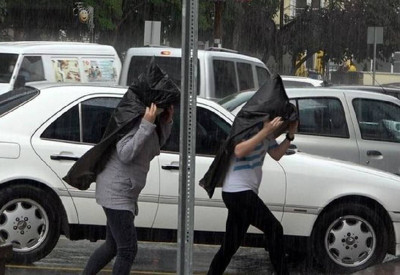 Sağanak yağışlar devam ediyor! Son hava durumu tahminine mutlaka bakın