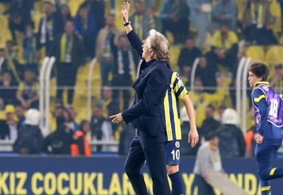 Jorge Jesus ile Fenerbahçeli taraftarlar arasında gerginlik!