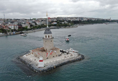 Kız Kulesi kapılarını ziyarete açıyor