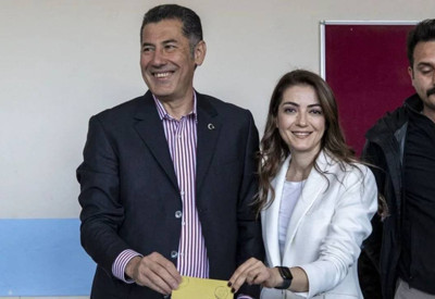 Cumhurbaşkanı adayı Sinan Oğan Ankara'da oyunu kullandı