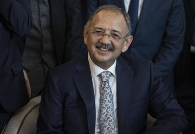 Mehmet Özhaseki: Konutlar tamamlanana kadar bölgeden ayrılmayacağız