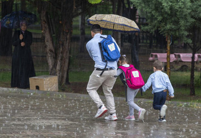 Zonguldak'ta eğitime 1 gün ara verildi
