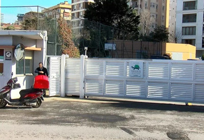 Kuryelere asansör ayrımcılığı! "Bildiğin 8.sınıf insan muamelesi"