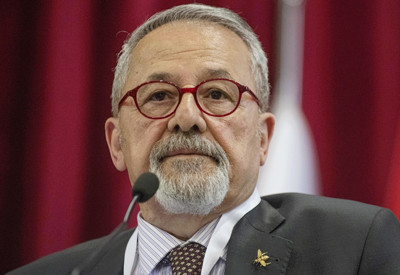 Deprem uzmanı Naci Görür çılgına döndü! 'Ne kafası bunlar! Utanmıyor musunuz?'