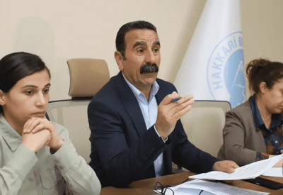 Gözaltına alınmıştı: Hakkari Belediye Başkanı Akış görevden alındı, belediyeye kayyum atandı