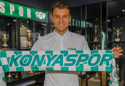 Yusuf Erdoğan, Konyaspor'un yolunu tuttu