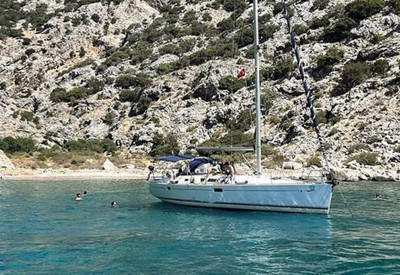 Muğla açıklarında 79 düzensiz göçmen kurtarıldı