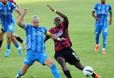 Süper Lig'de bir teknik adam daha istifa etti: ''Oyuncular bilerek yapmıyor''