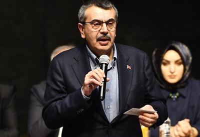 CHP'den Milli Eğitim Bakanı Yusuf Tekin'e suç duyurusu: Hiç kimse yalan ifadelerle Cumhuriyeti hedef alamaz