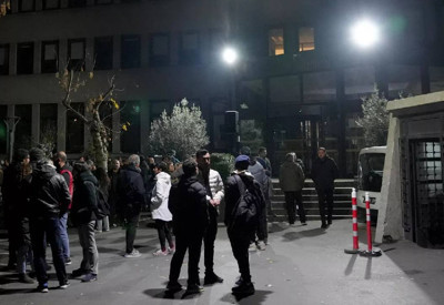 Kadıköy Belediyesi işçilerinin aldığı grev kararı bir dakika sürdü