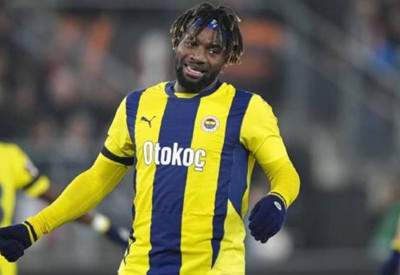 Fenerbahçe'de Saint-Maximin krizi: Kulağının çekilmesi gerek!