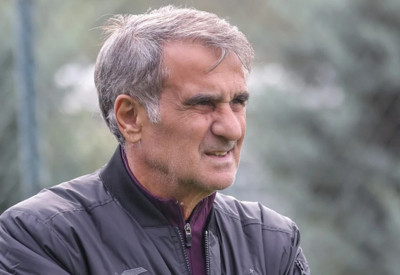 Trabzonspor'da flaş ayrılık: Şenol Güneş 2 ismin daha biletini kesti!