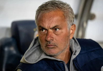 Jose Mourinho: Şampiyon zaten lig başında belliydi... Maç sonu Galatasaray'a gönderme!