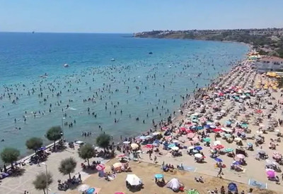 İzmir'de Beach fiyatları cep yakıyor! Ailelerin deniz keyfi binlerce lirayı buluyor