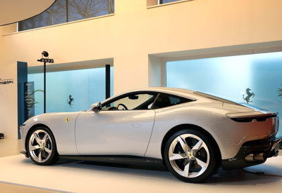 İşte 45 Milyonluk yeni Ferrari Amalfi! 0'dan 100'e sadece 3.3 saniye!