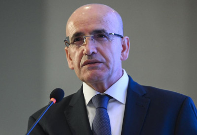 Bakan Şimşek’ten akaryakıt mesajı: Eşel mobil olmasa mazot 103 TL olurdu