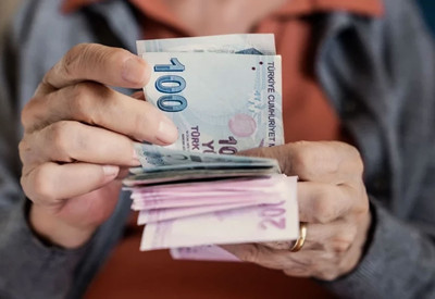 Tüm emeklilerin beklediği haber sonunda geldi! Herkes rakamı merak ediyordu