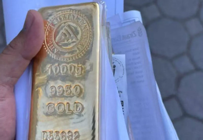 Fiyatlar düşünce evini satıp, 1 kilo altın aldı! İddiası olay oldu: "1-2 yıla 4 ev alırım"