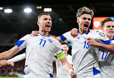 Tarihte eşi benzeri yok! Edin Dzeko yine yaptı yapacağını: Üst üste 20 yıl...