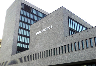 Baybaşinlere sınır ötesi operasyon! Mal varlıklarına el konuldu