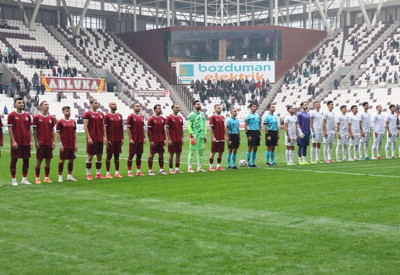 Süper Lig'de de mücadele etmişti! 98 yıllık tarihi kulüp küme düştü