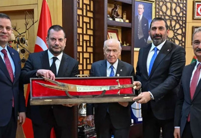 Trabzonspor heyeti, Devlet Bahçeli'yi ziyaret etti