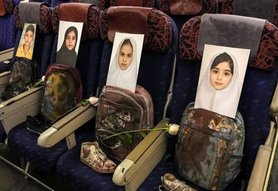 İran heyeti ölen çocukları andı! "Bu uçuştaki yol arkadaşlarım"