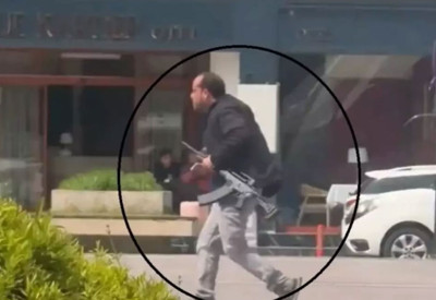 Diyarbakır'daki meydanda silah sesleri! Polis üzerine atladı