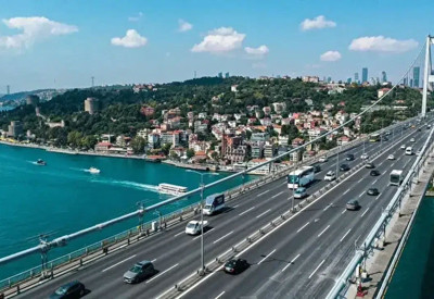 Otoyol ve köprü geçiş ücretlerine zam yapıldı
