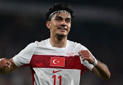 Dursun Özbek keseyi açtı! Galatasaray'dan Can Uzun için ilk teklif