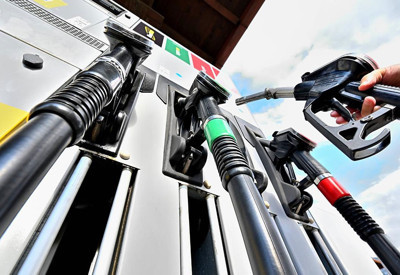 Benzin ve motorine indirim geldi