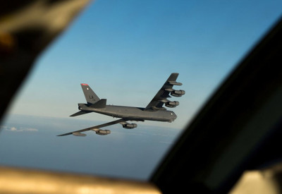 ABD’de B-52 bombardıman uçağı düştü