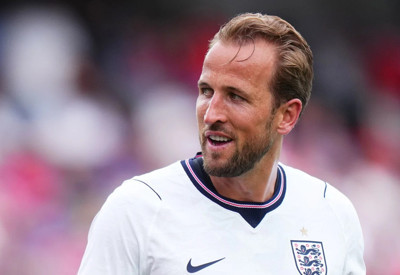 Harry Kane efsaneyi yakaladı!