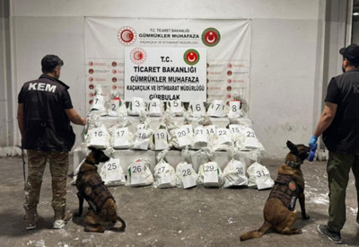 Mersin ve Ağrı'da dev operasyon! 8 milyar değerinde uyuşturucu madde ele geçirildi