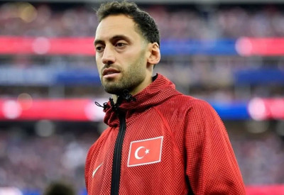 Fenerbahçe Hakan Çalhanoğlu'nu bitiriyor