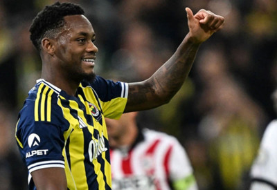 Galatasaray'dan Jhon Duran'ın sözleşmesine özel madde! Ne kadar kazanacak?