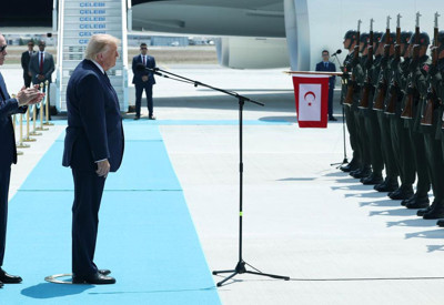 ABD Başkanı Trump askerleri Türkçe selamladı