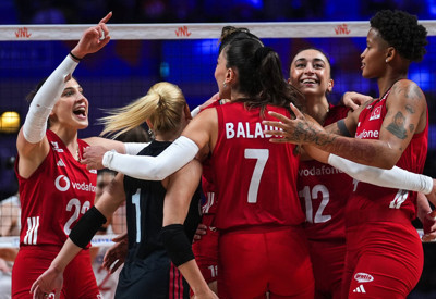 Çin'e set vermedik! A Milli Kadın Voleybol Takımı, Milletler Ligi'nde finalde
