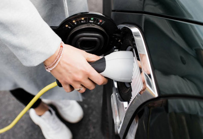 AB'de elektrikli otomobil satışları 1 yılda yüzde 40'tan fazla arttı