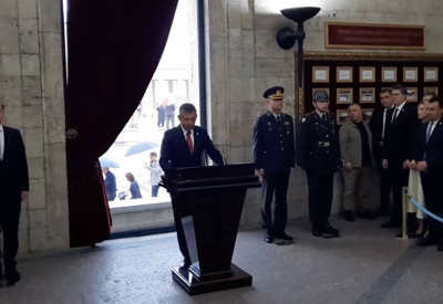 Yeni Parti Genel Başkanı Özgür Özel Anıtkabir'i ziyaret etti