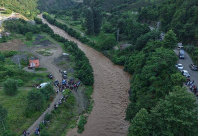 Giresun'da şiddetli yağış! Keşap ilçesinde sele kapılan 2 kişi kayboldu
