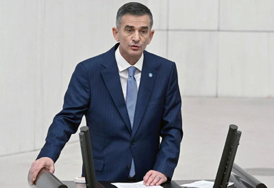 AK Parti'ye geçeceği iddia edilmişti! Ümit Dikbayır'dan açıklama