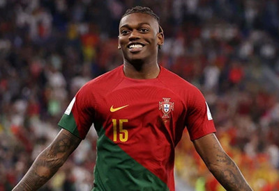 Milan'dan karar! Leao'nun bonservisi düştü