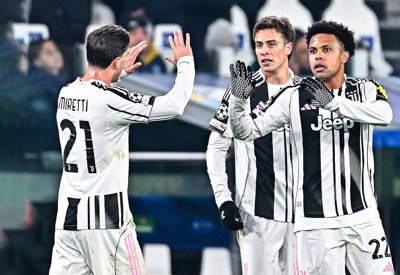 Beşiktaş Juve'nin yıldızıyla görüşmelere başladı